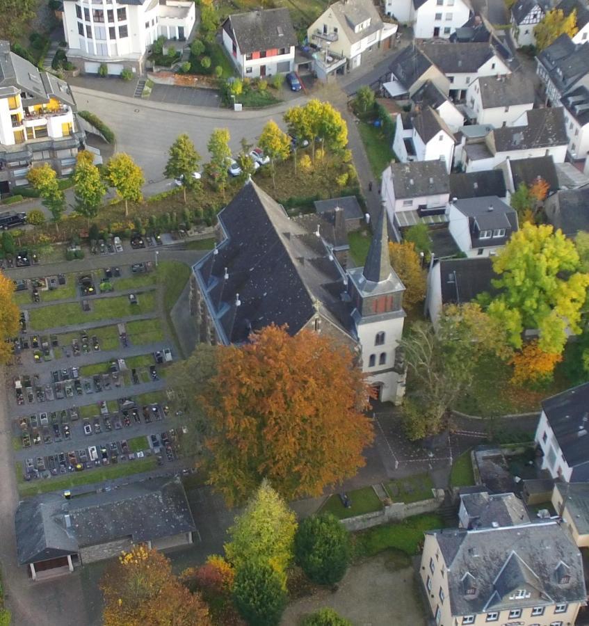 Ferienwohnung Edi Fischer Oberfell Exterior photo